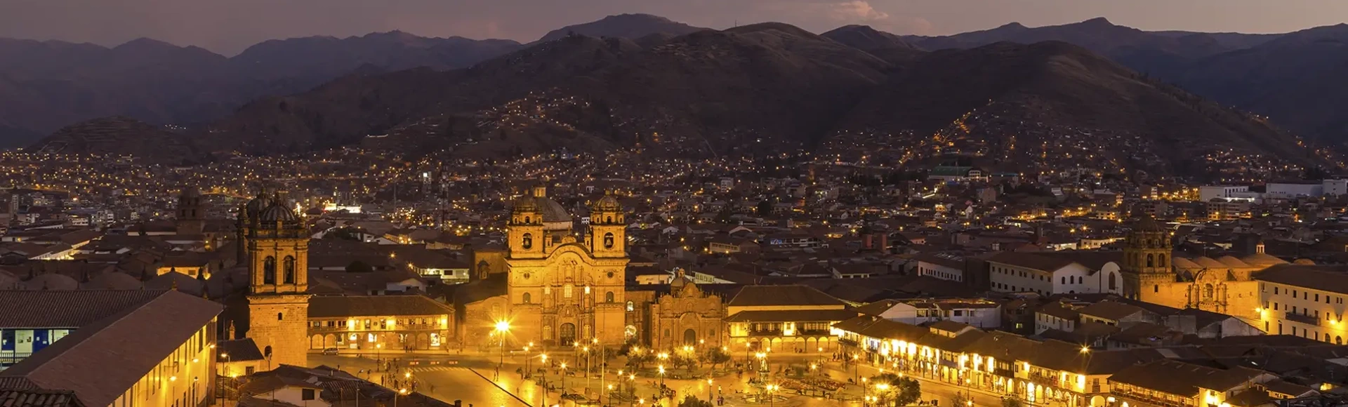 Cusco main square at night | TreXperience