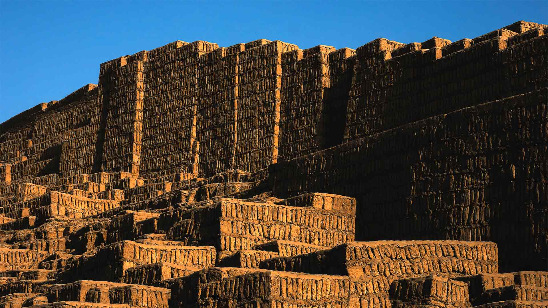 huaca pucllana structure | TreXperience