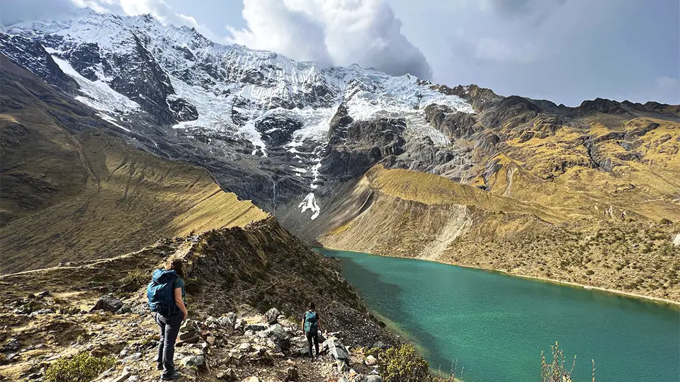 getting to humantay lake | TreXperience