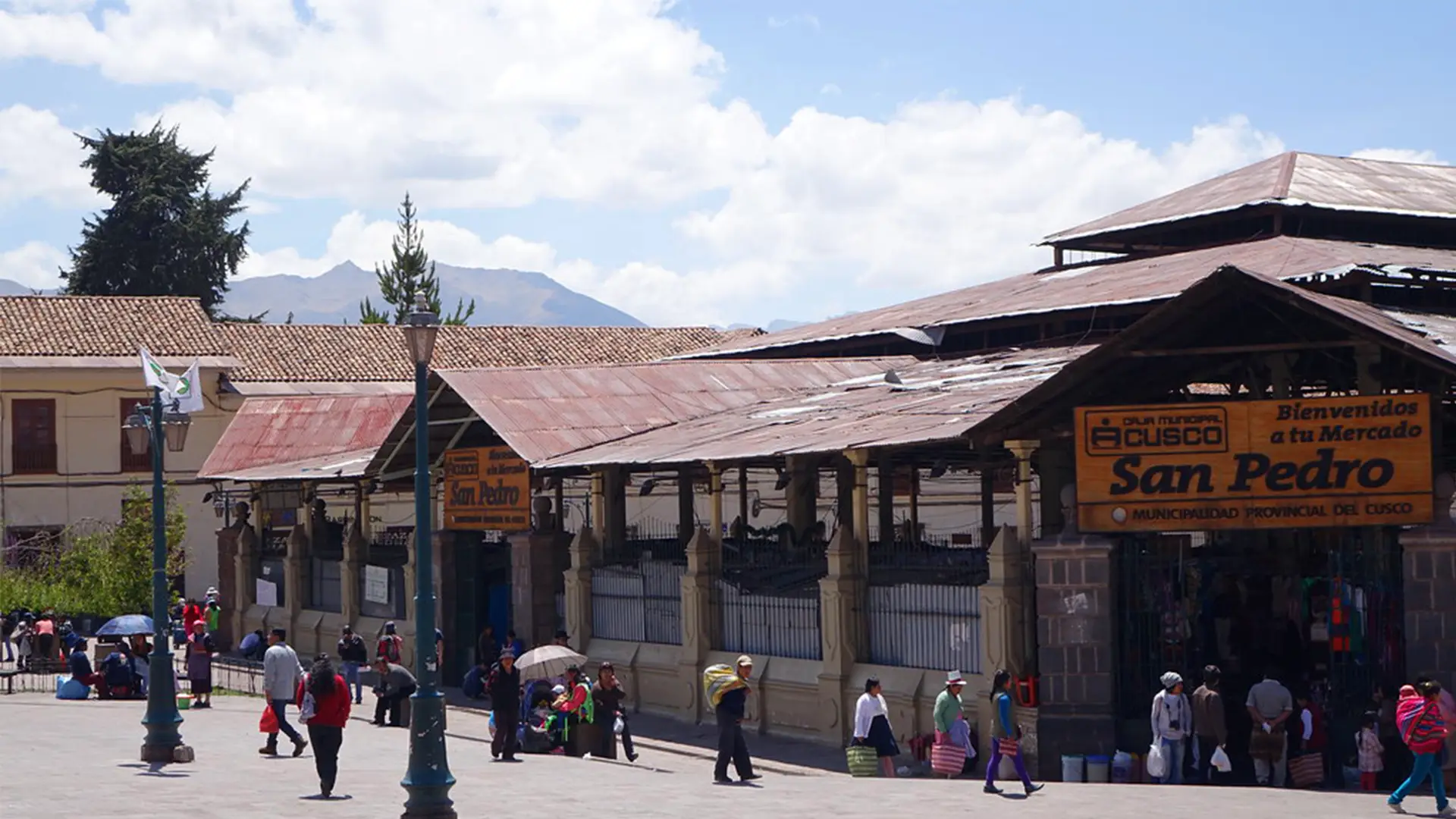 fachada mercado san pedro | TreXperience