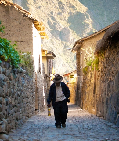Man walking in the Ollantaytambo streets