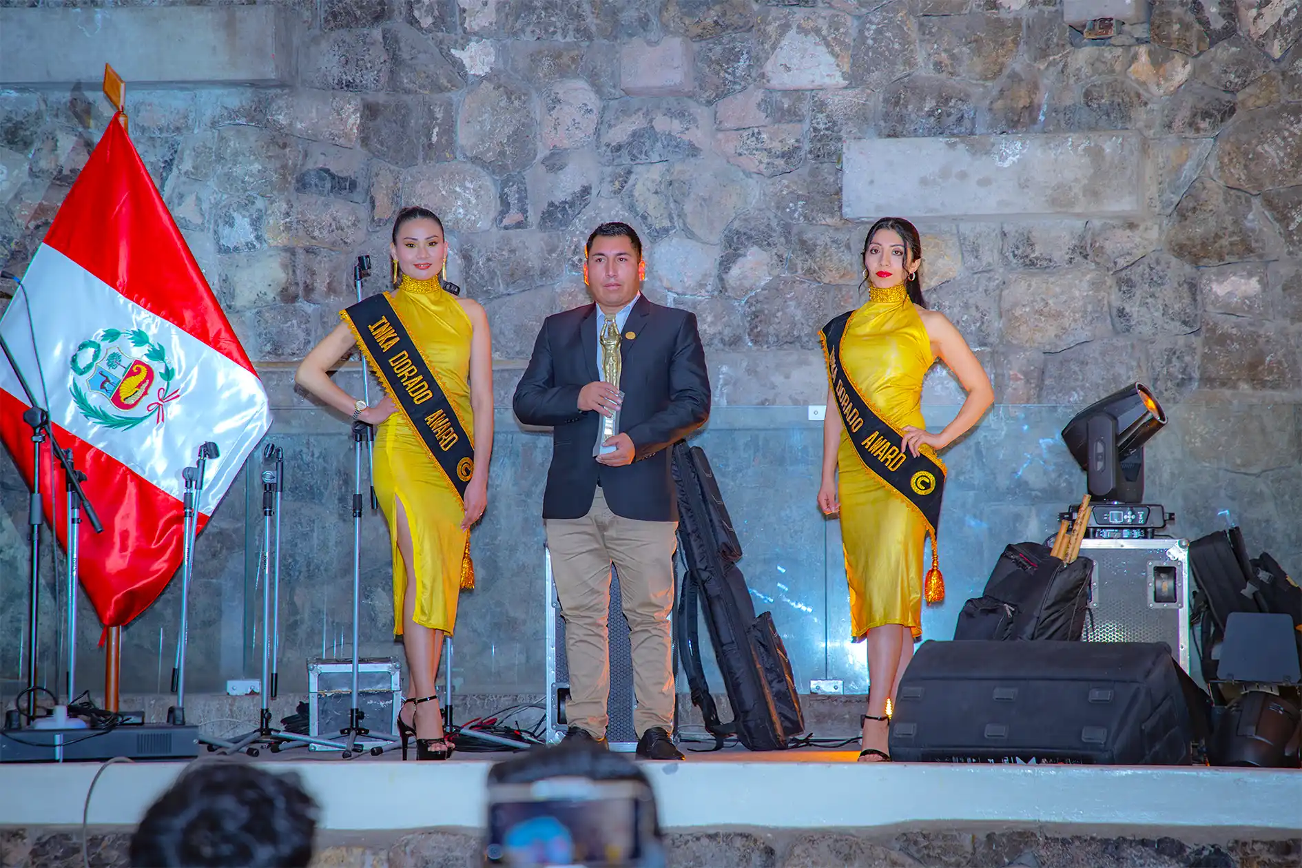 Premio Inca Dorado | TreXperience Premio Inca Dorado Equipo de TreXperience