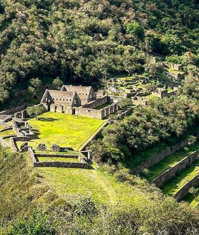 Choquequirao Trek 5D/4N | TreXperience