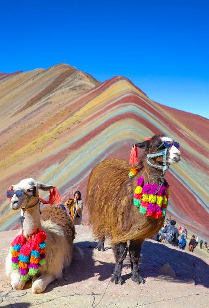 Rainbow Mountain & Red Valley Full-Day Tour