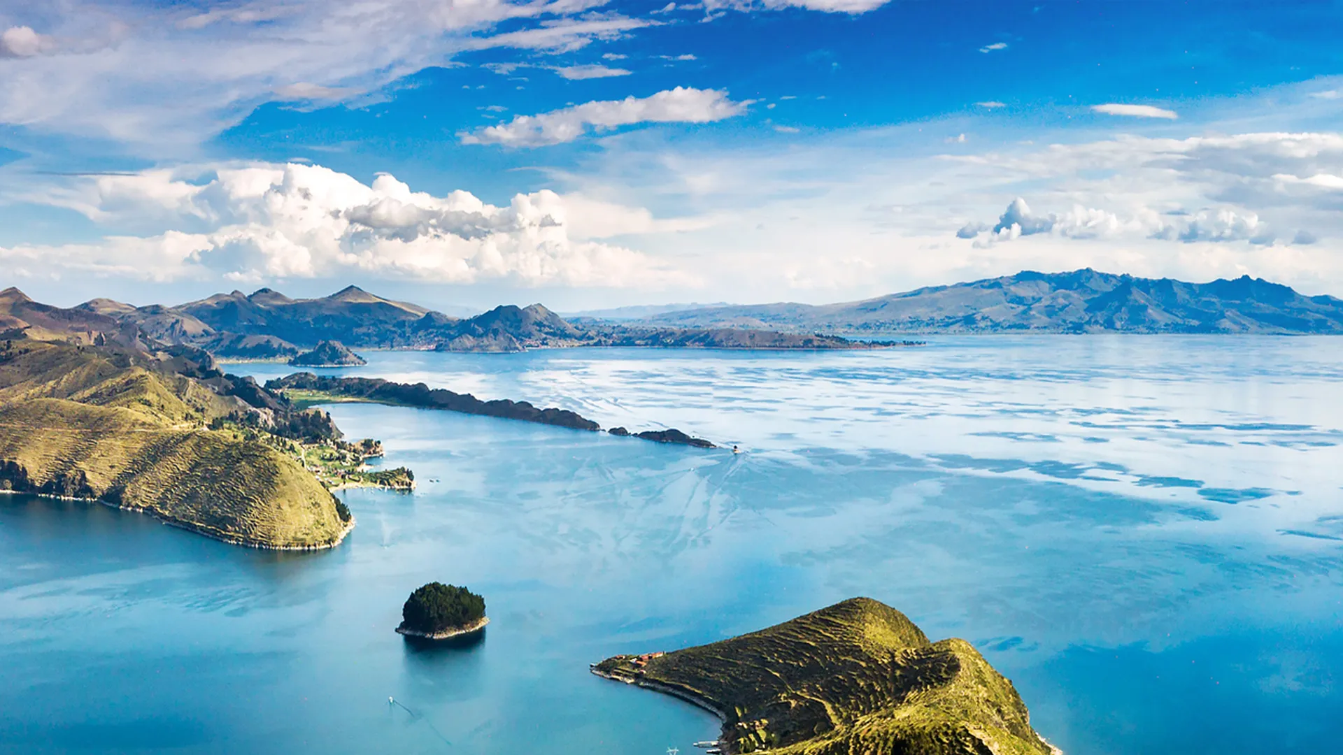 Lake Titicaca Travel Guide - TreXperience