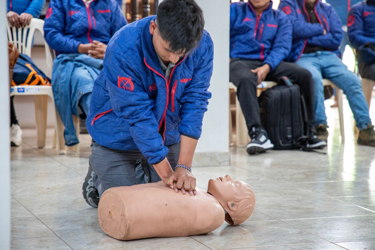TreXperience staff practicing resuscitation on their own TreXperience staff practicing resuscitation on their own