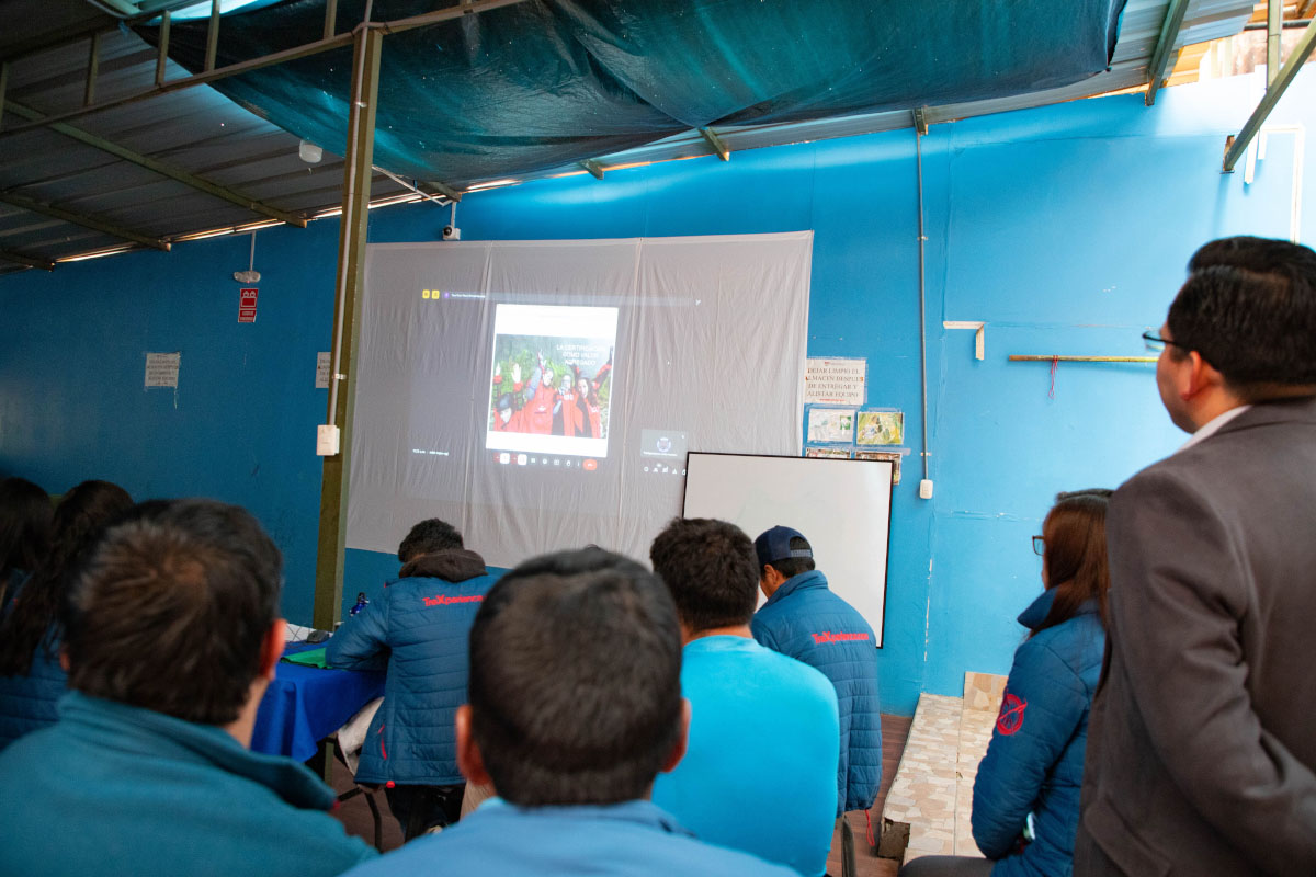Slide during the training on the responsible use of water Slide during the training on the responsible use of water | TreXperience