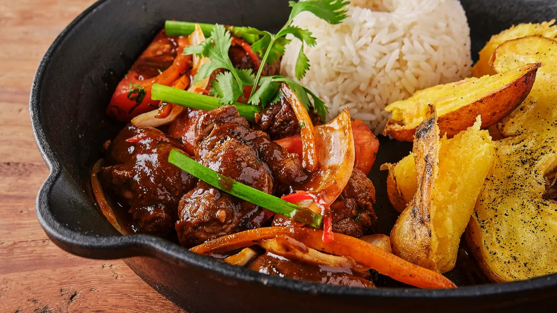 Peru Food: Peruvian Lomo Saltado 