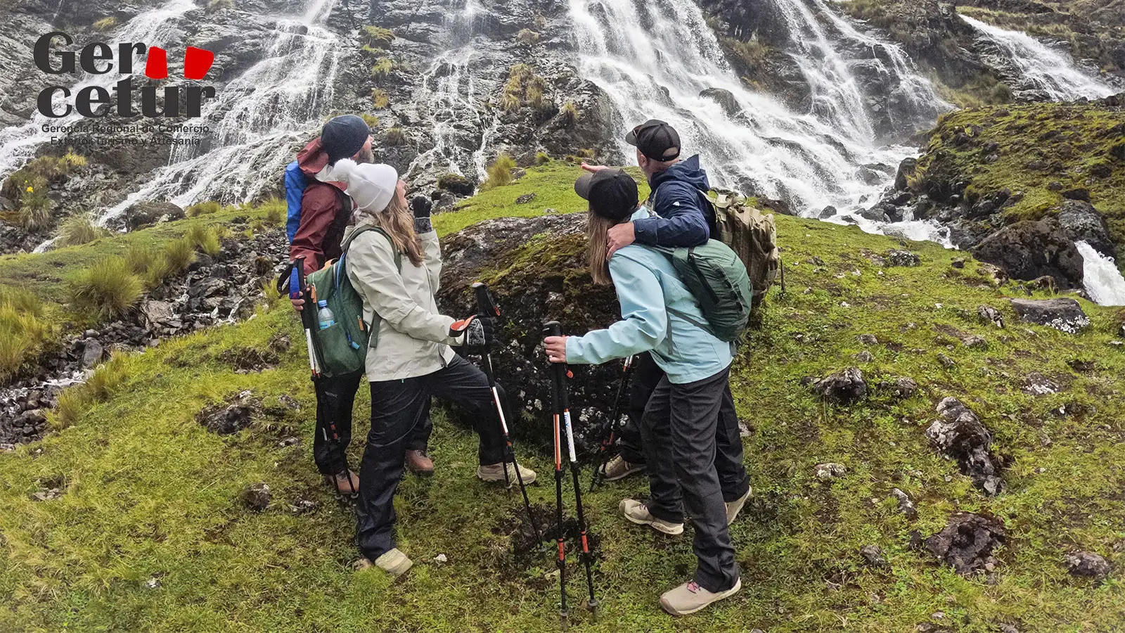 TreXperience group in the Lares trek - Gercetur 2025