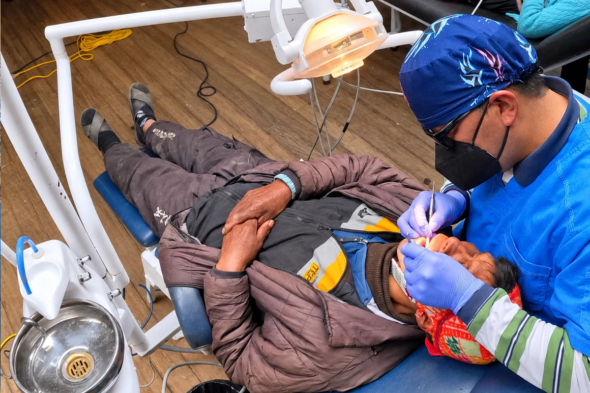 Procedimiento dental a un porteador de TreXperience Procedimiento dental a un porteador de TreXperience | TreXperience