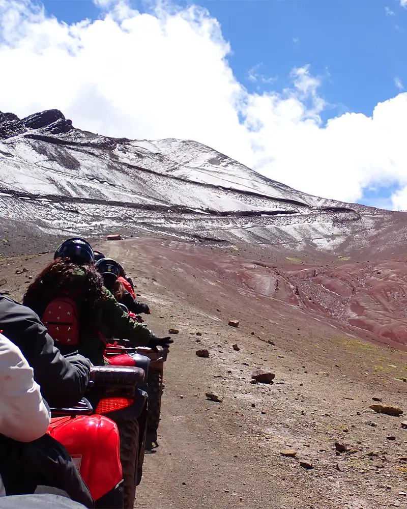 Manejando cuatrimoto rumbo a Vinicunca