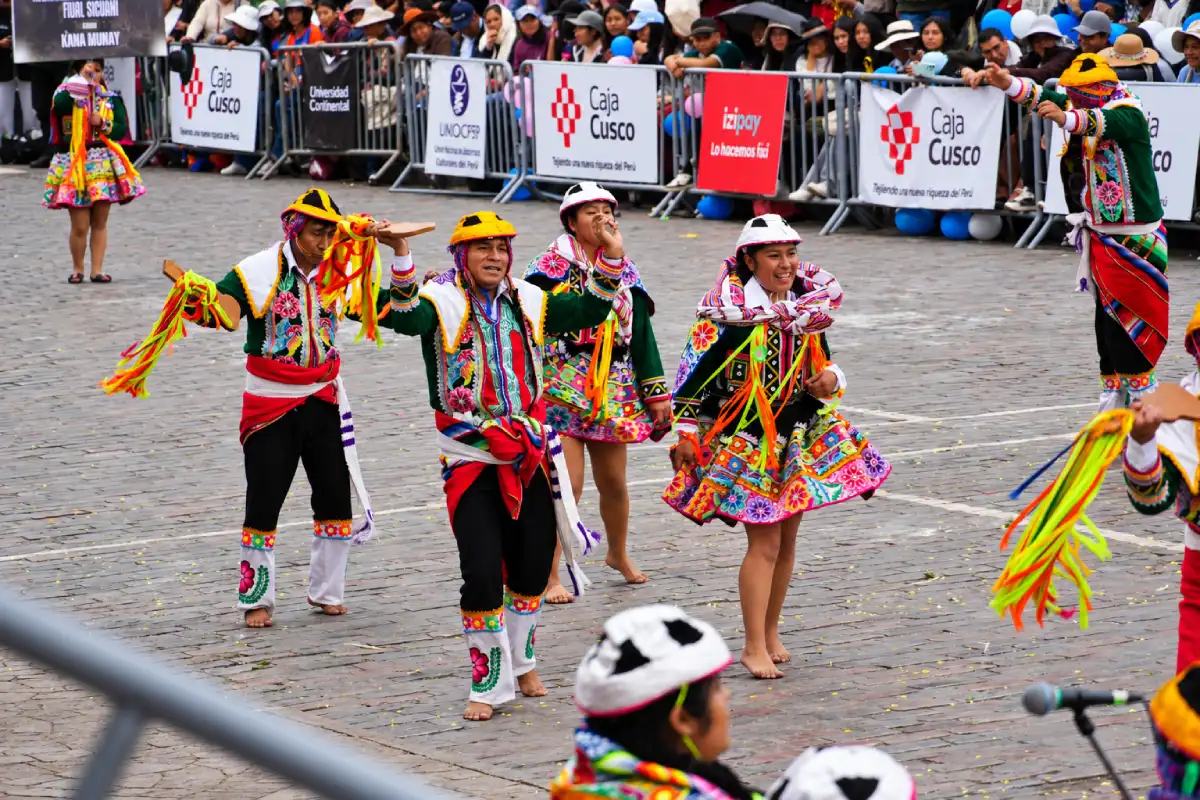 Canas Carnival Costumes | TreXperience Canas Carnival Costumes | TreXperience