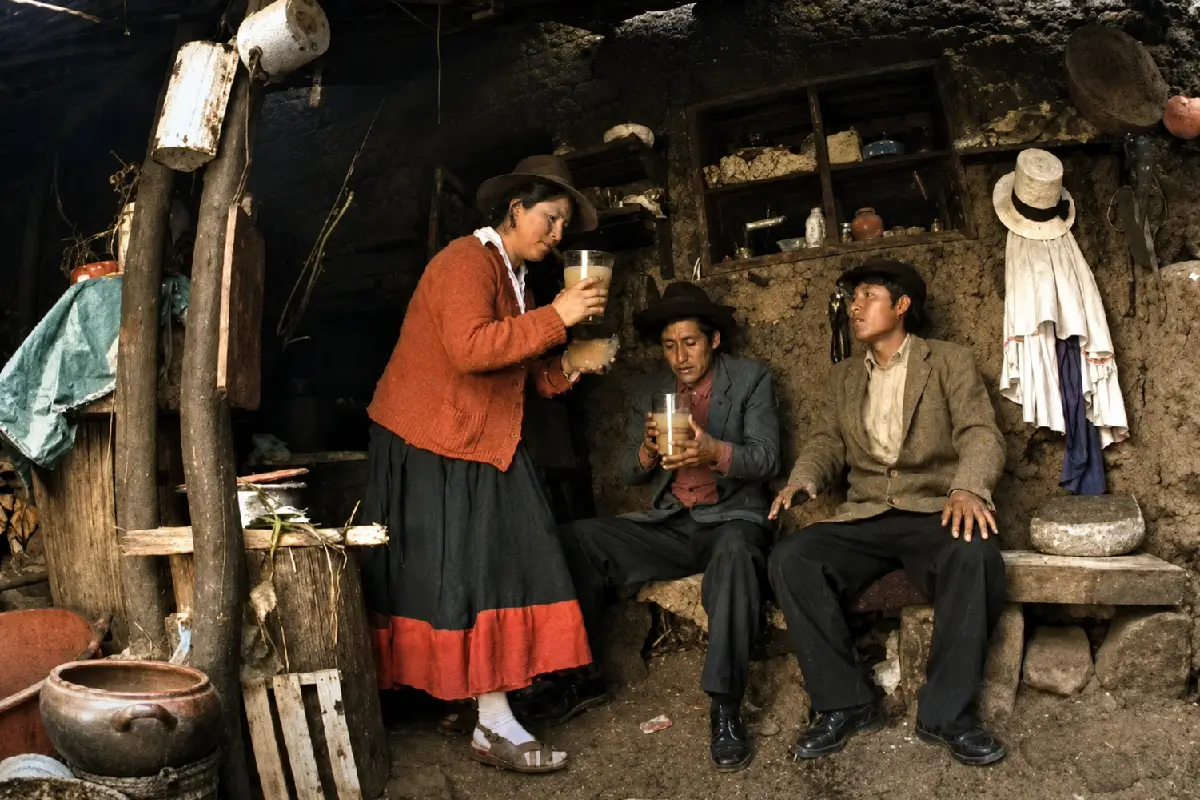 Escena en Chichería Tradicional de Cusco | TreXperience Escena en Chichería Tradicional de Cusco | TreXperience