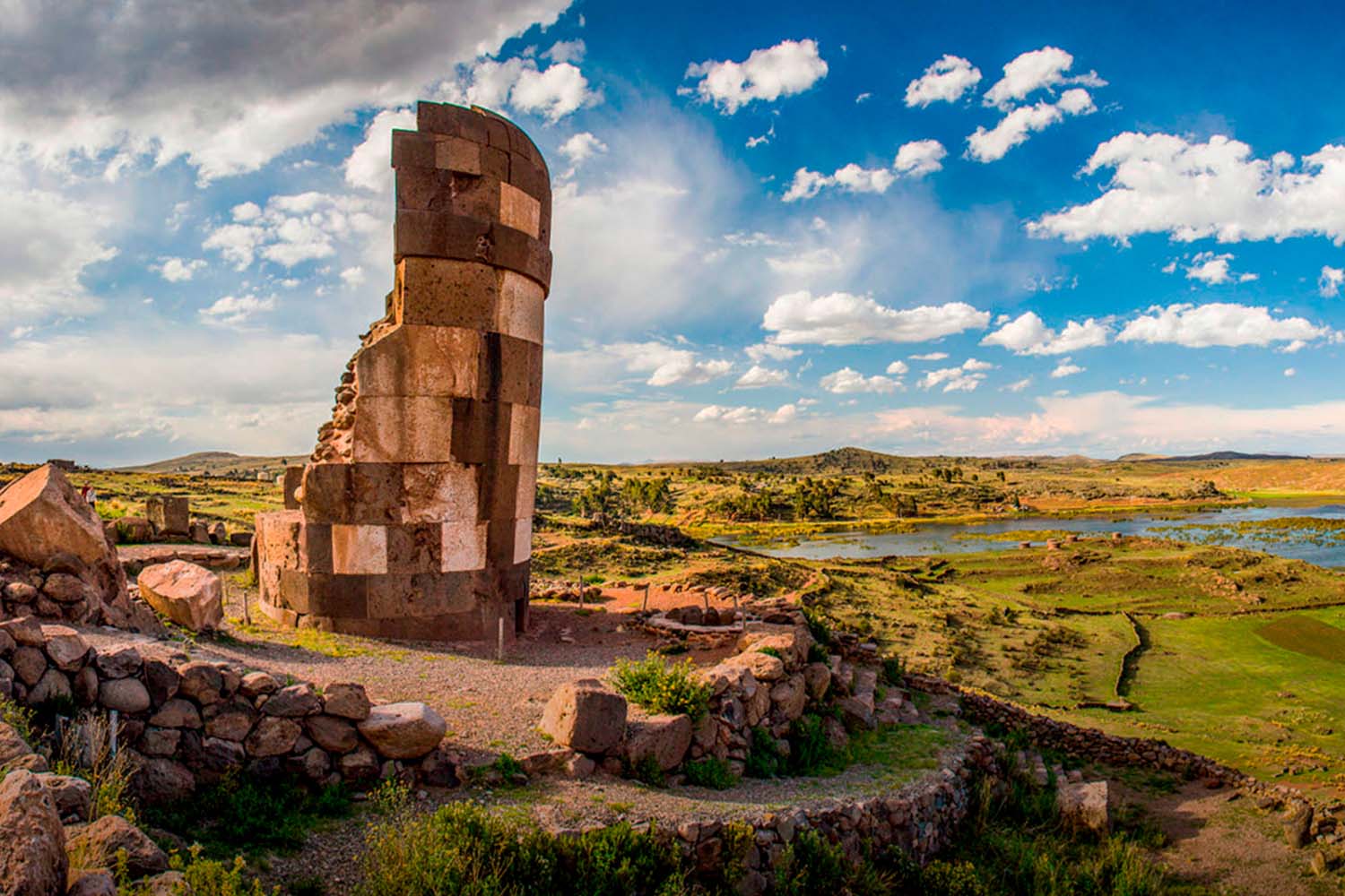 Sillustani Chullpas | TreXperience