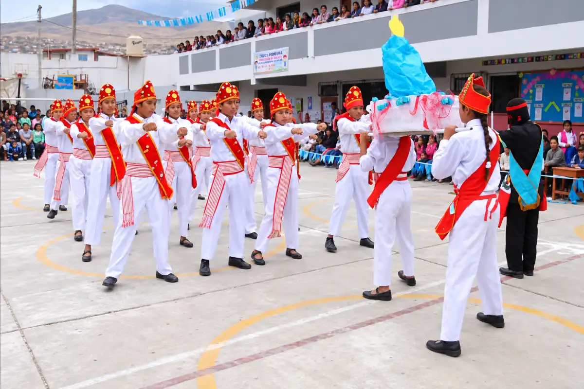 Chunchos Dance | TreXperience Chunchos Dance | TreXperience