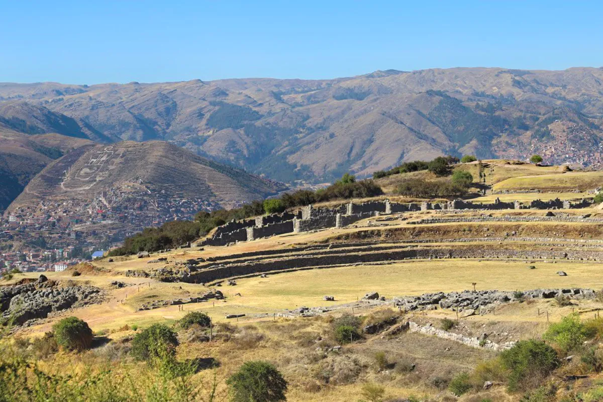 View of Sacsayhuaman Archaeological Park During the TreXperience Cleanup Campaign View of Sacsayhuaman Archaeological Park During the TreXperience Cleanup Campaignk | TreXperience