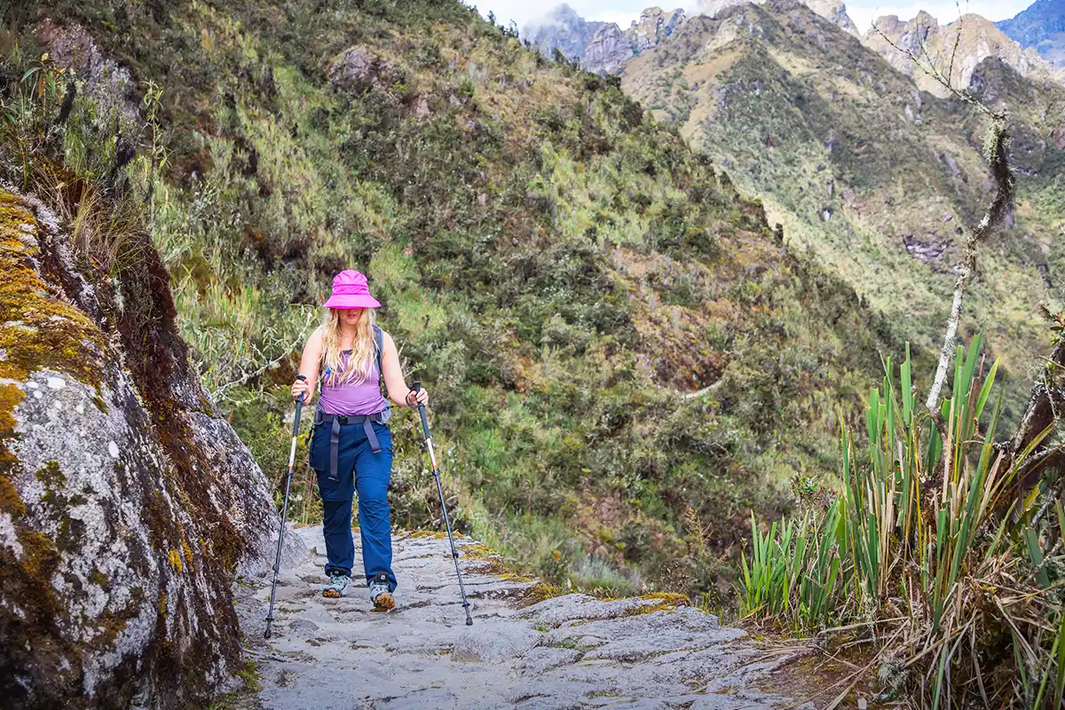 como usar bastones trekking principiantes | TreXperience