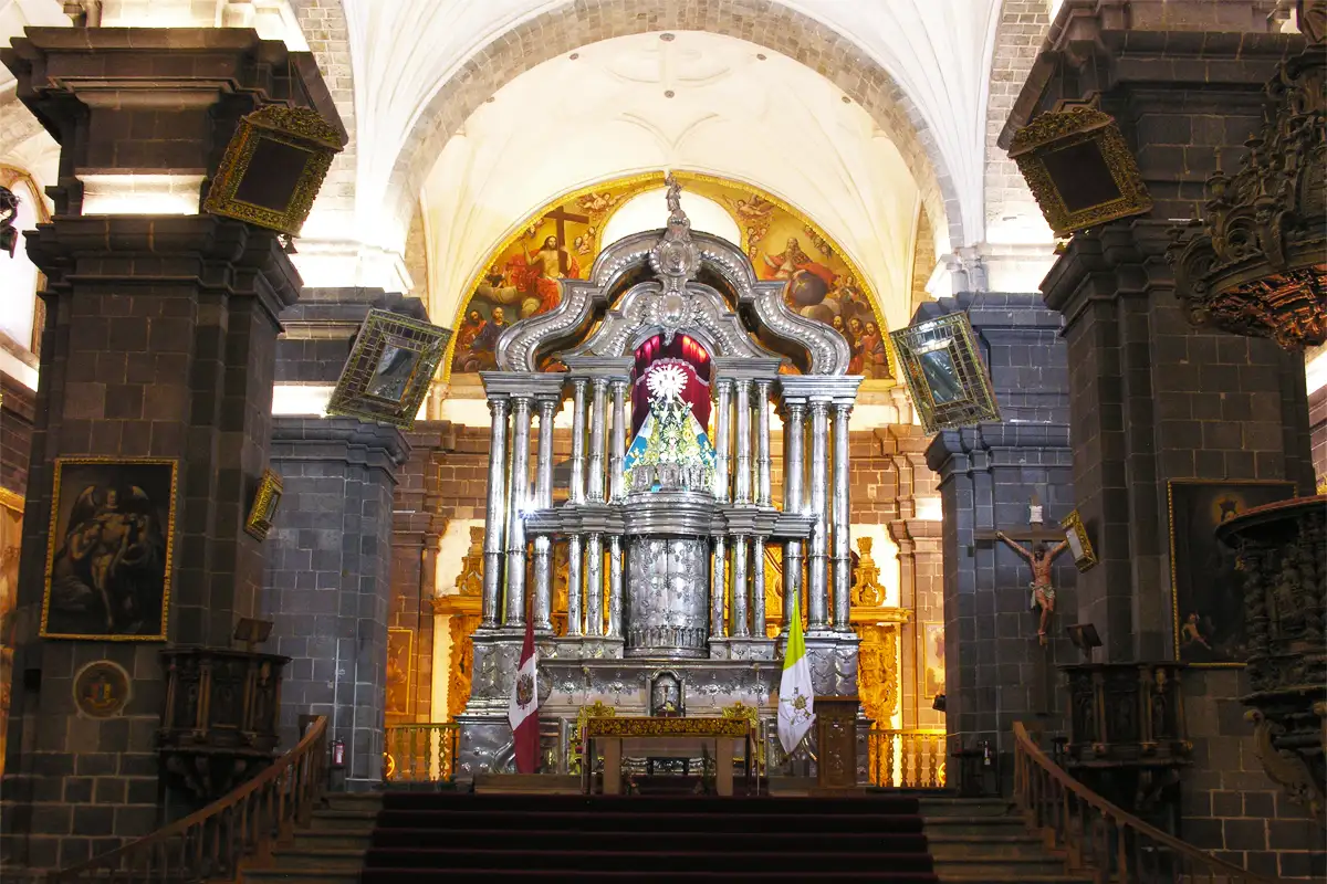 The Main Altar of Cusco Cathedral Photo of The Main Altar of Cusco Cathedral