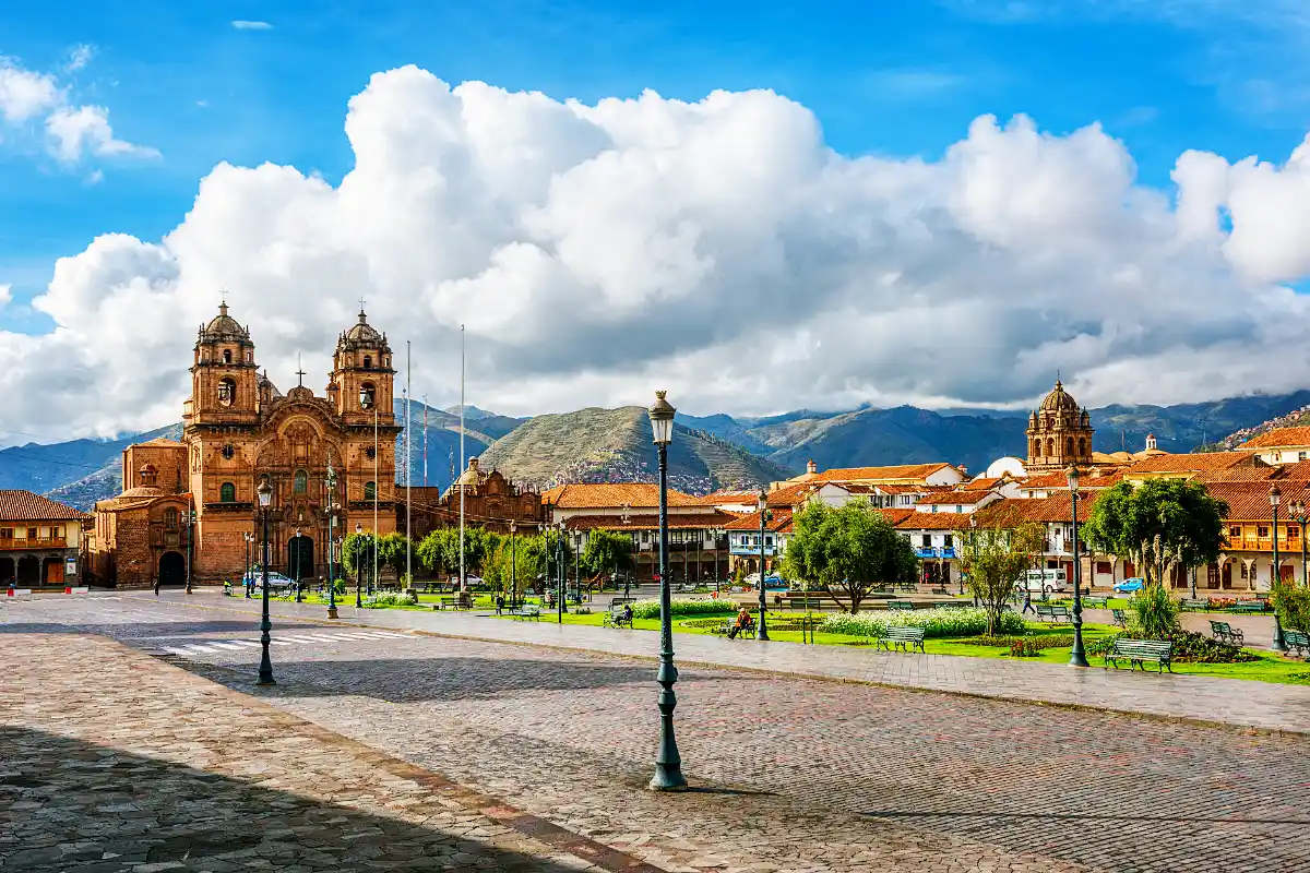Plaza de Armas y Catedral del Cusco