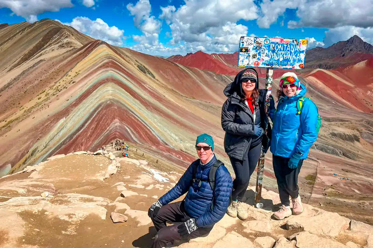 Friends at Vinicunca Rainbow Mountain | TreXperience Friends at Vinicunca Rainbow Mountain | TreXperience
