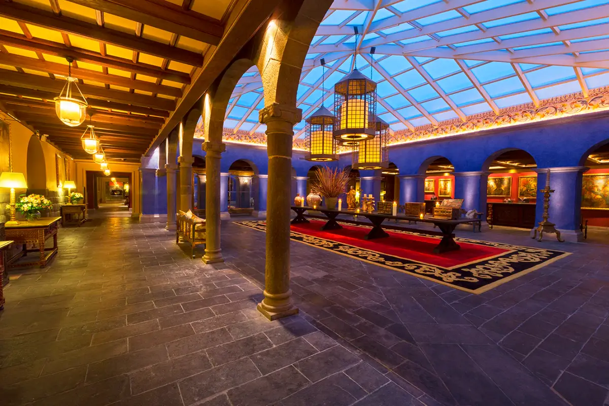 hotels in cusco palacio del inka lobby | TreXperience
