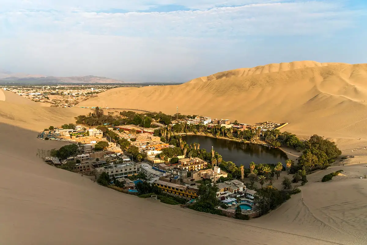 Huacachina Oasis in Ica | TreXperience