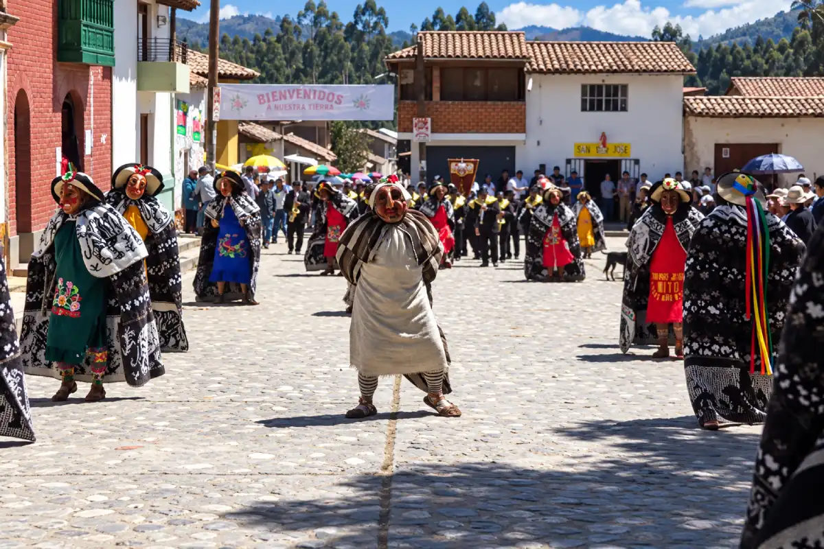 Huaconada de Mito | TreXperience Huaconada de Mito | TreXperience