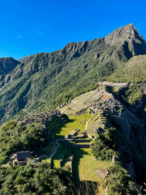 Vista de Machu Picchu desde Huchuy Picchu Vista de Machu Picchu desde Huchuy Picchu | TreXperience