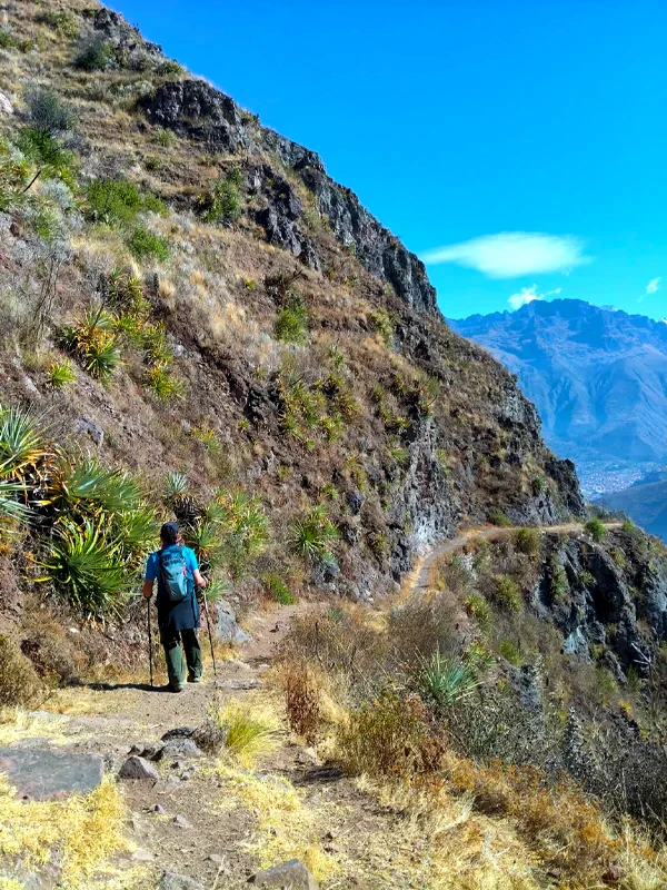 Inca Trail along the Sacred Valley toward Huchuy Qosqo Inca Trail along the Sacred Valley toward Huchuy Qosqo | TreXperience