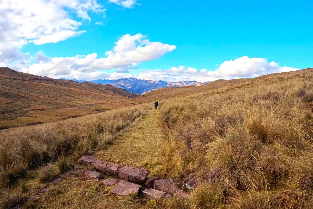 Inca Trail to Huchuy Qosqo crossing the high-altitude puna Photo of the Inca Trail to Huchuy Qosqo | TreXperience