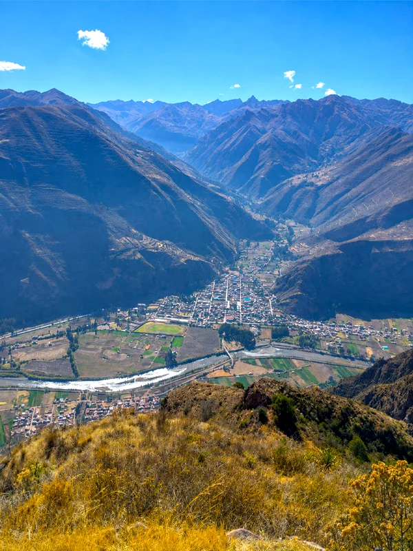 Views of the Sacred Valley and the town of Lamay from Huchuy Qosqo Views of the Sacred Valley and the town of Lamay from Huchuy Qosqo | TreXperience