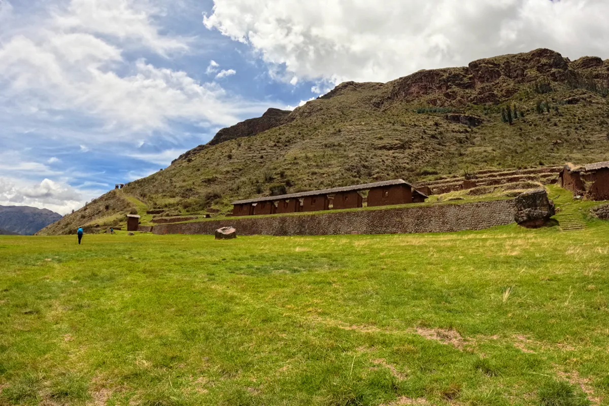 Sitio Arqueológico de Huchuy Qosqo Sitio Arqueológico de Huchuy Qosqo | TreXperience