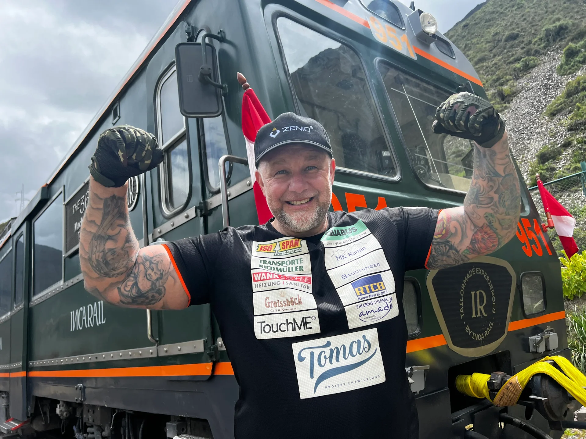 Austrian athlete achieves world record after pulling 81-ton train in Cusco TreXperience