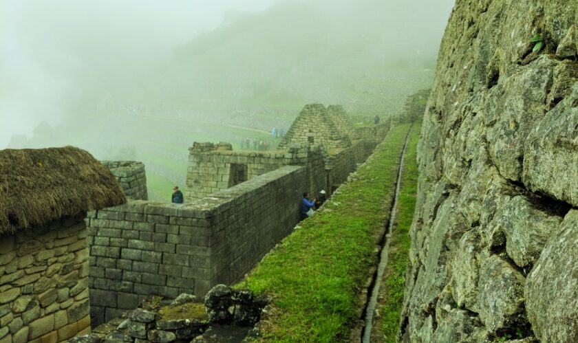 Muros del templo del Sol en Machu Picchu - fotos de machu picchu