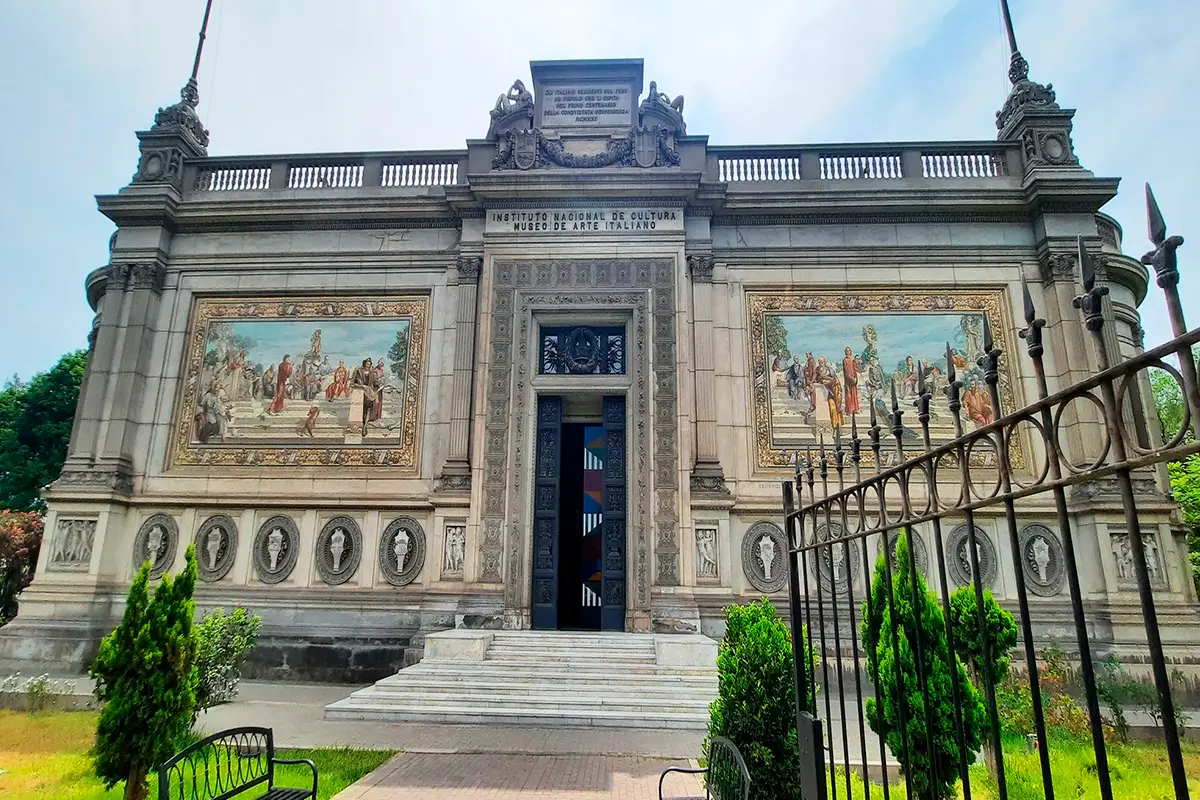 italian art museum in lima | TreXperience