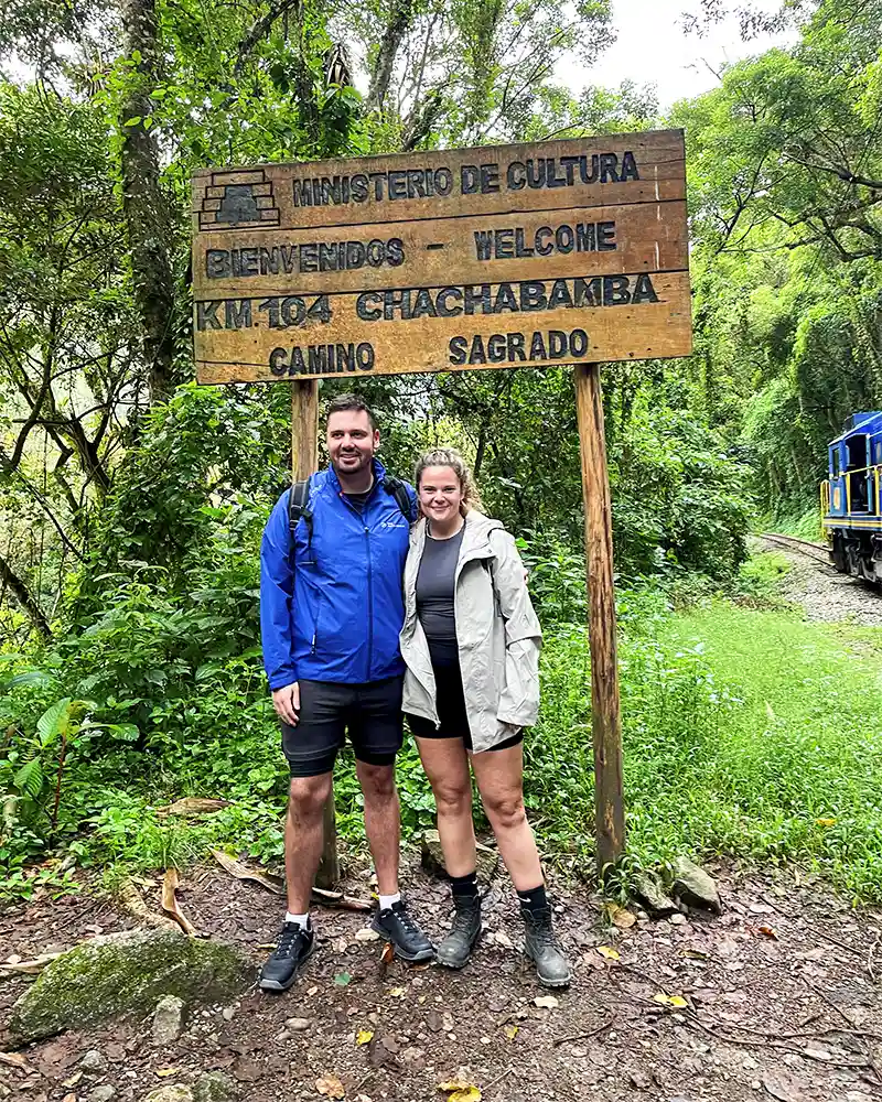 Couple starting the 2-day Inca Trail | TreXperience Couple starting the 2-day Inca Trail | TreXperience