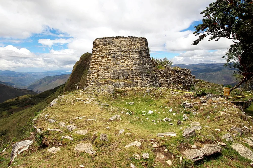 Kuelap Watchtower - What to see at Kuelap | TreXperience