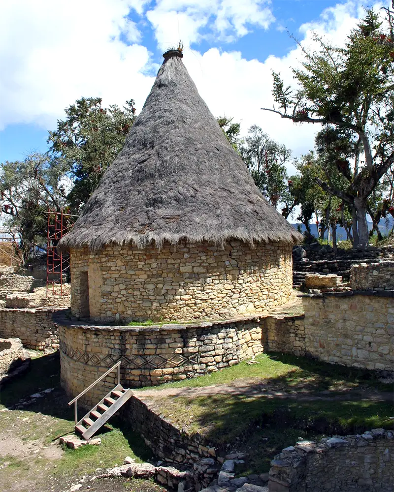 Circular stone structure at Kuelap - What to see at Kuelap | TreXperience