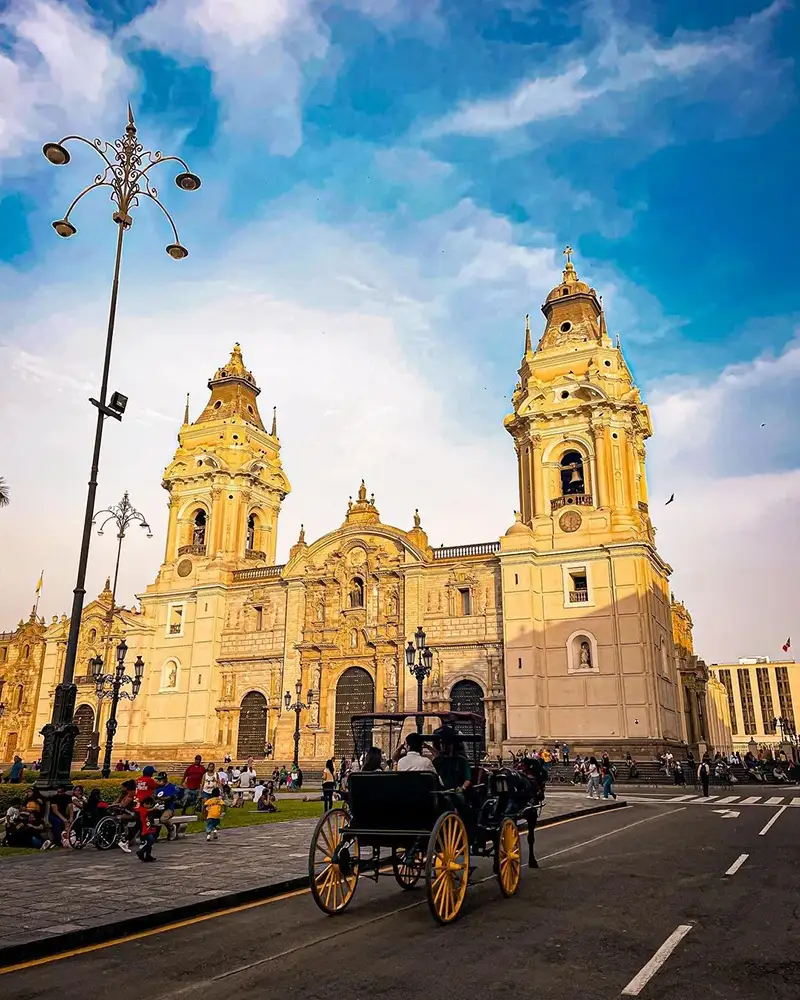 Lima Cathedral in the Historic Center | TreXperience
