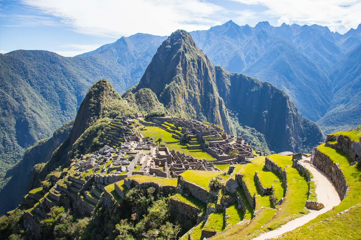 Machu Picchu traditional view | TreXperience