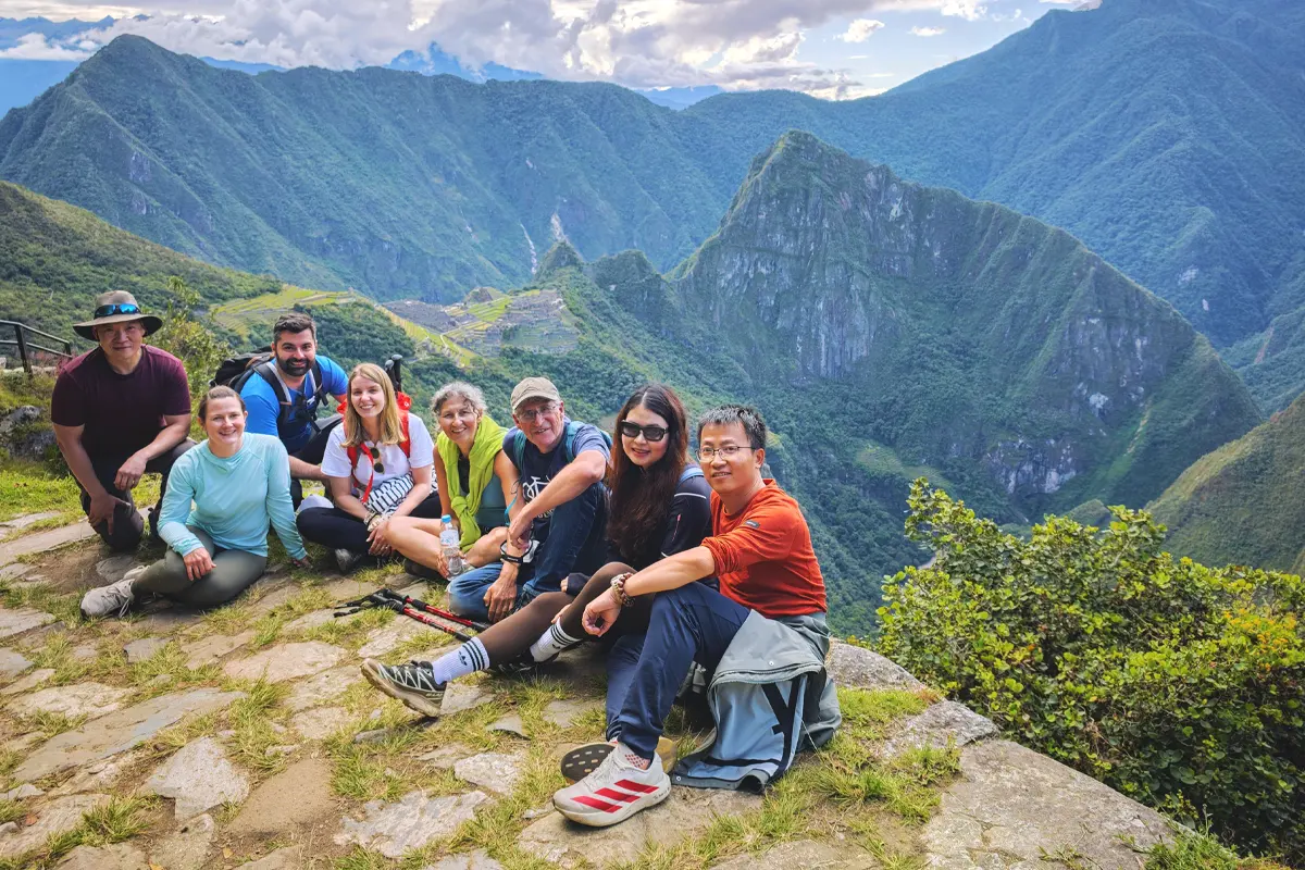 Vista de Machu Picchu durante la caminata de retorno desde Inti Punku Vista de Machu Picchu durante el retorno desde Inti Punku | TreXperience