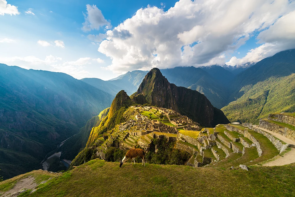 Classic view of Machu Picchu | TreXperience