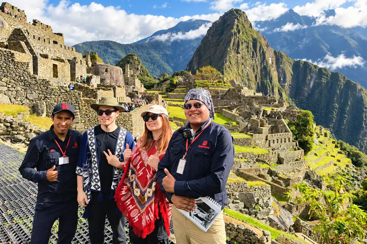 Guiado turístico por Machu Picchu Guiado turístico por Machu Picchu | TreXperience