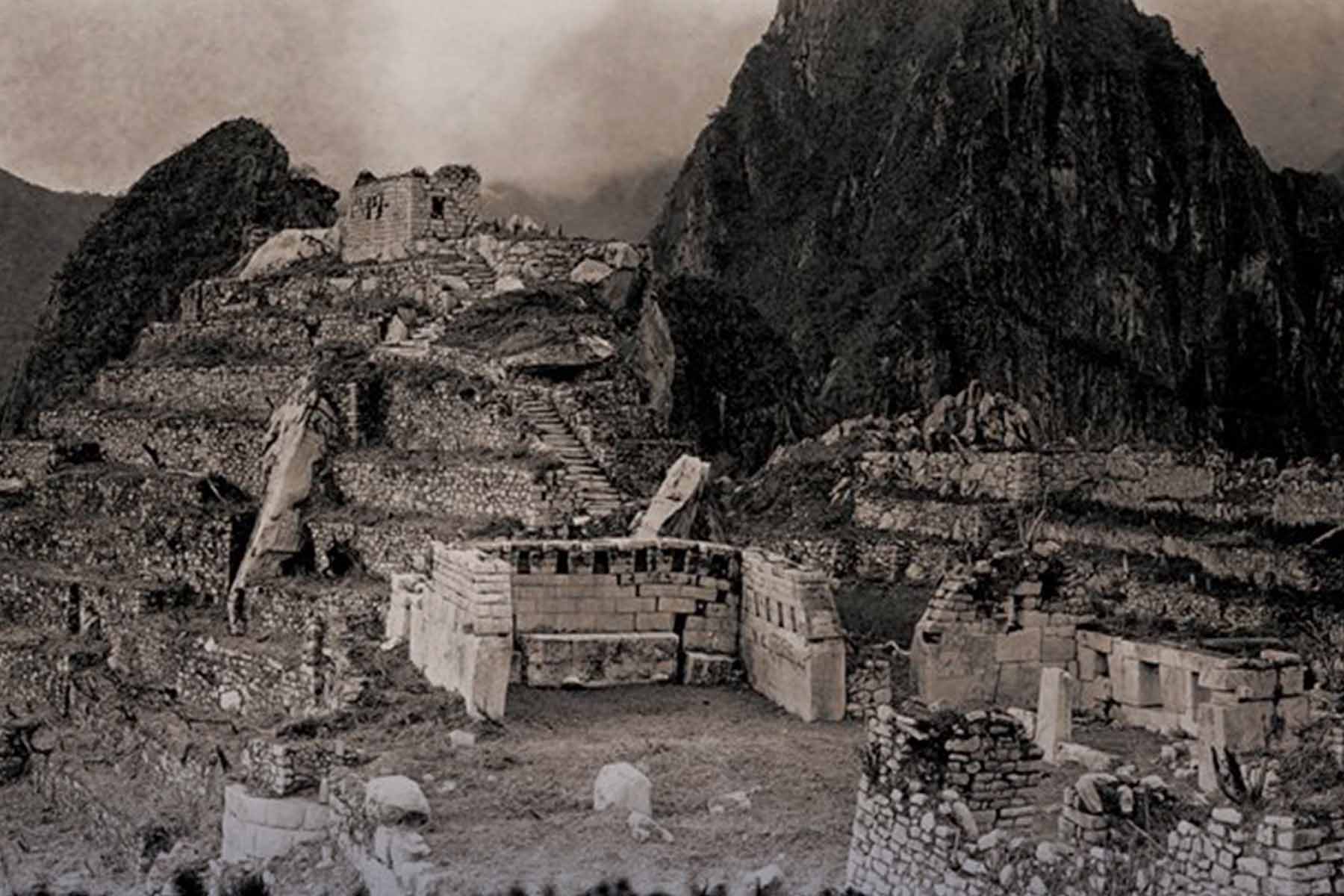 Machu Picchu por Hiram Bingham | TreXperience