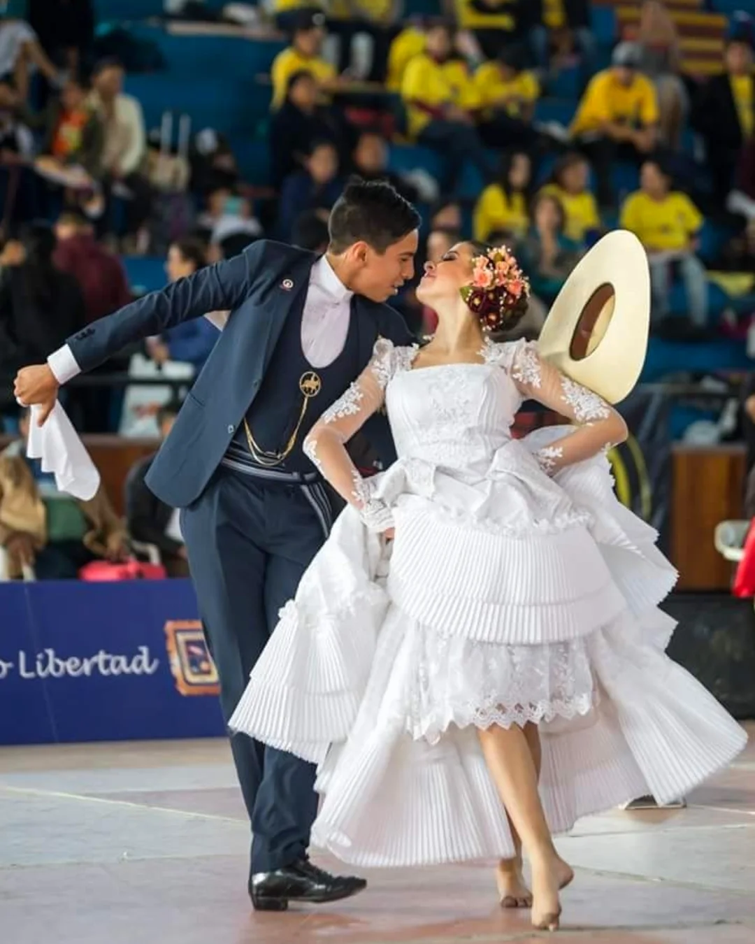 Marinera Peruvian Dance | TreXperience