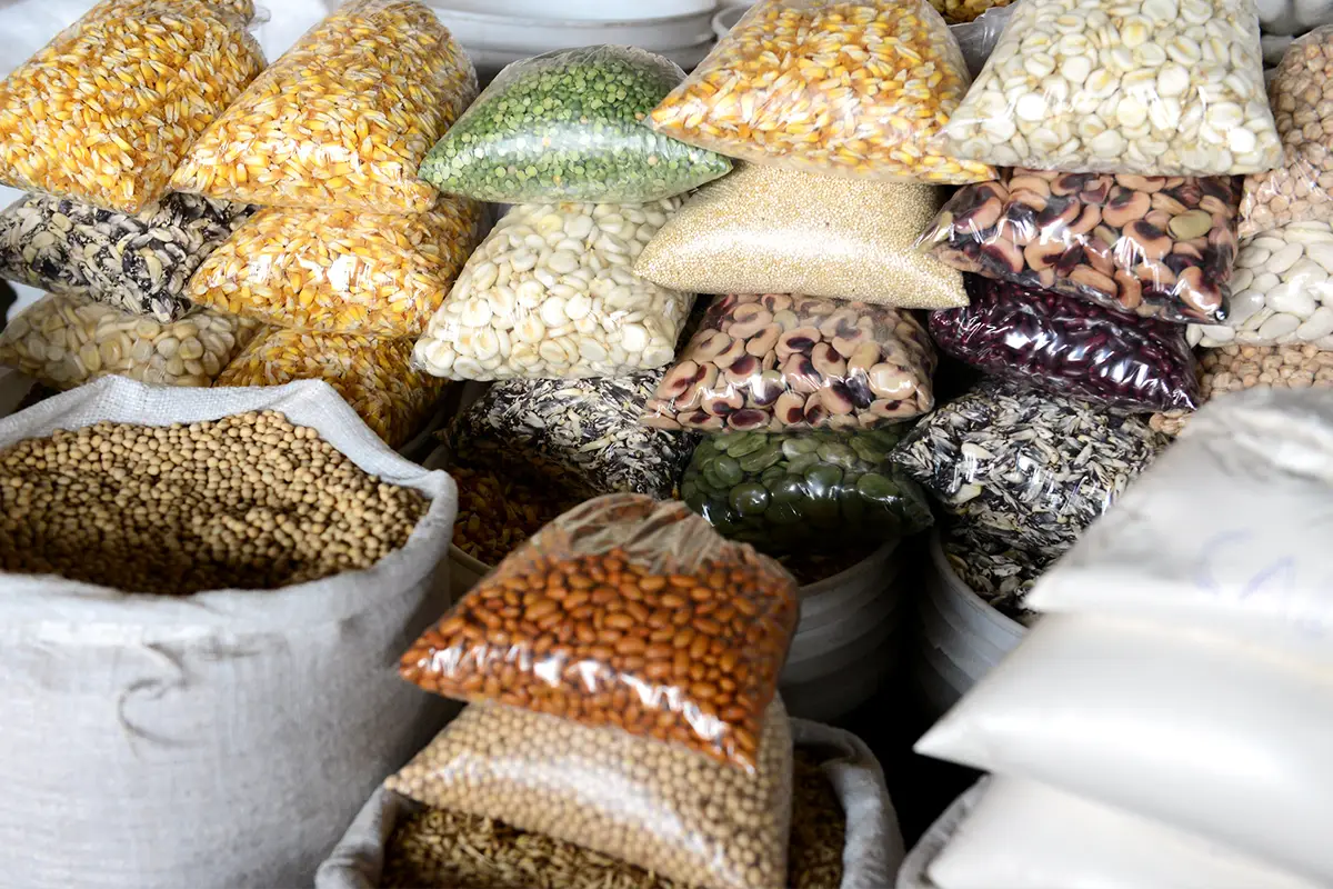 granos andinos mercado san pedro | TreXperience