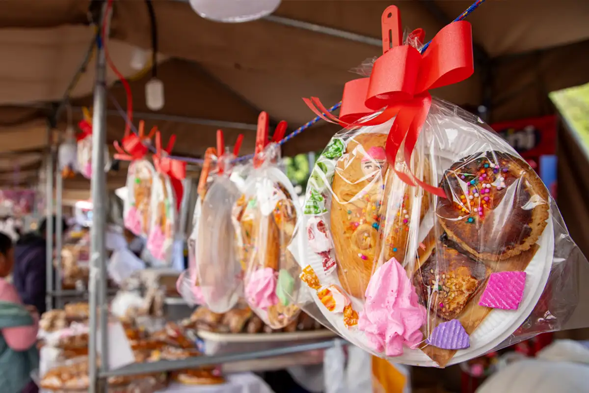 Photo of small baked treats used in Day of the Dead ofrendas in Cusco.
