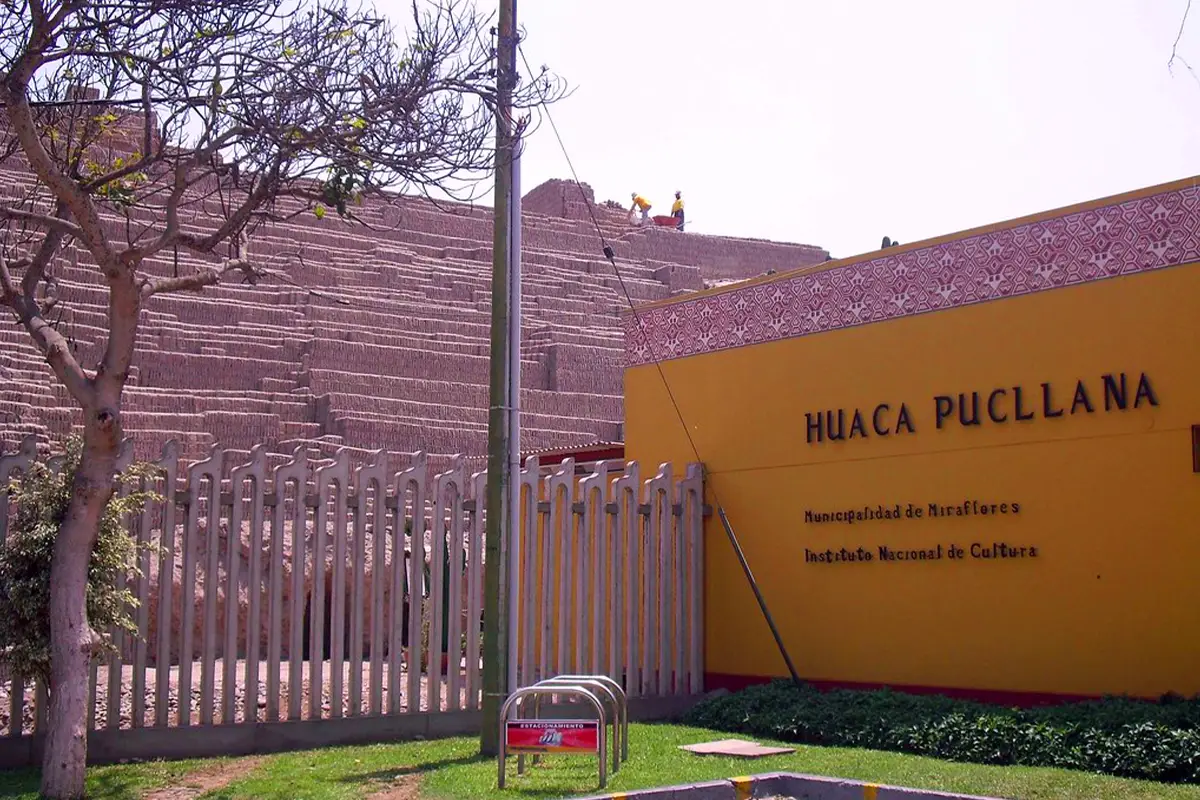 museo en lima huaca pucllana | TreXperience