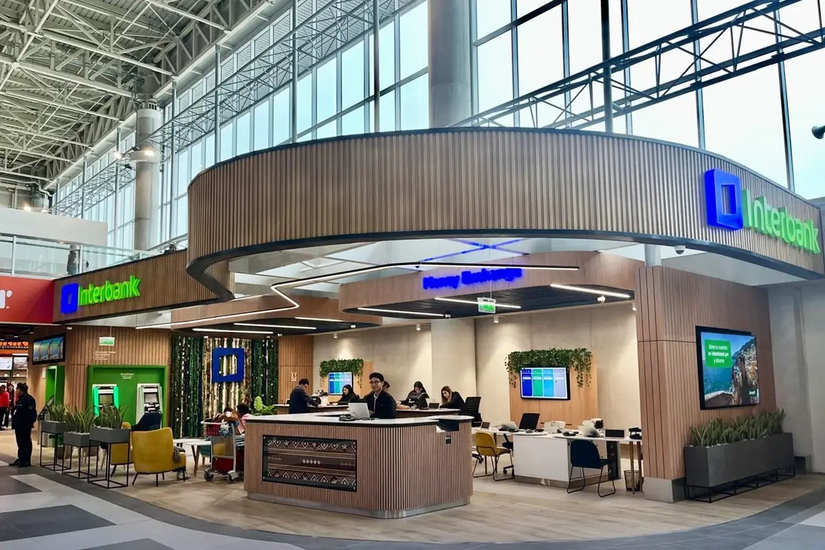 new lima airport second level | TreXperience