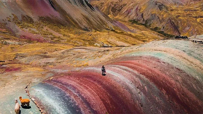 Palcoyo Rainbow Mountain | TreXperience